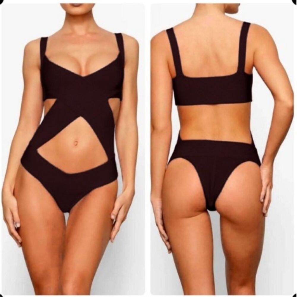 SKIMS Women's Onyx Knit Beachwear Bandage Monokini One Piece Size Medium